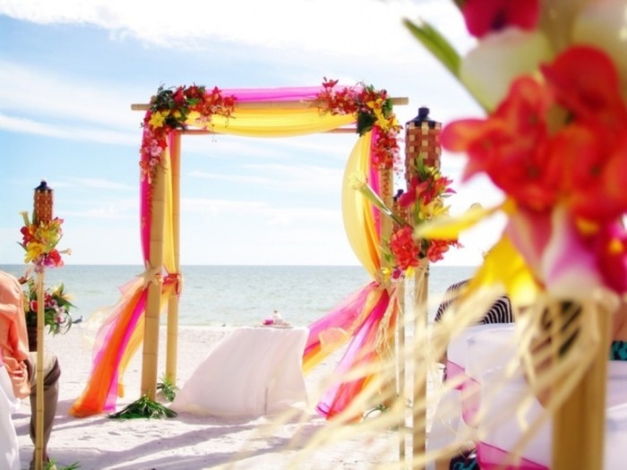20-colorful-and-bright-beach-wedding-inspirational-ideas-1