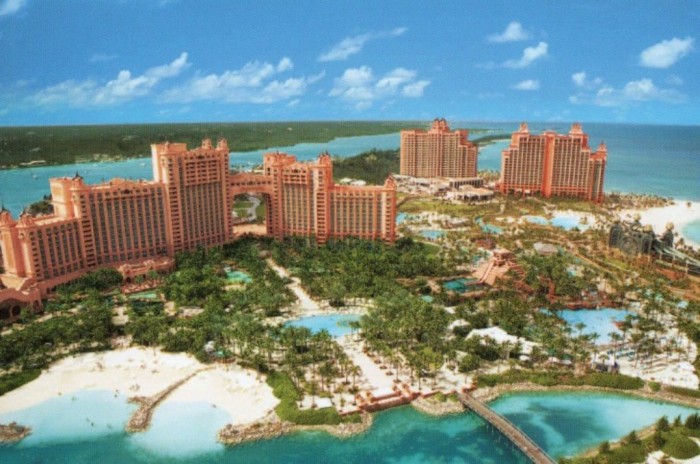 Atlantis Resort Hotel in the Bahamas Paradise-Island_Hotel-Atlantis_Bahamas