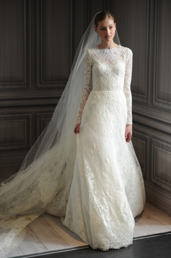 Free-shipping-Long-sleeves-Chic-Vintage-Lace-Wedding-Dress-High-Neck-with-low-V-Back-Full