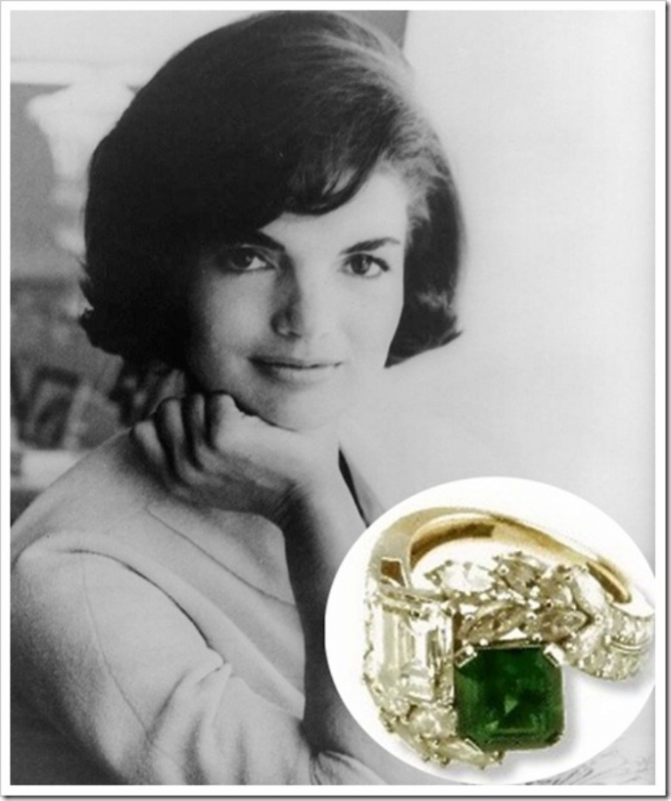 Jackie-Emerald-Ring