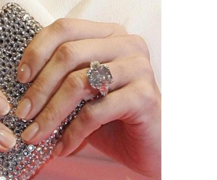 Jennifer Lopez’s engagement ring