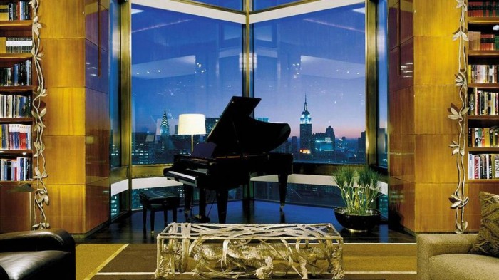 Ty Warner Penthouse Suite, Four Seasons Hotel, New York .