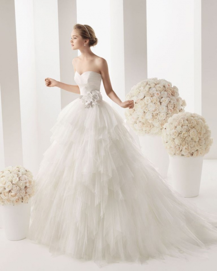 Wedding-Dresses-2014-RCW0038