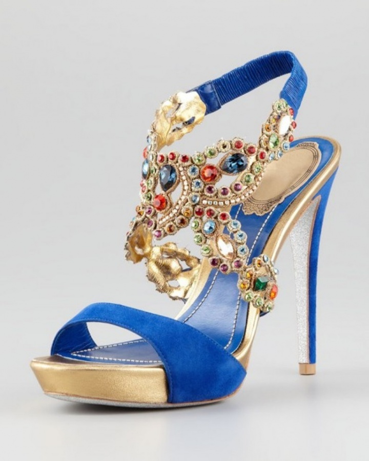 Blue Hue I Do: 10 Wedding Shoes Adding a Stylish Touch to Your Big Day