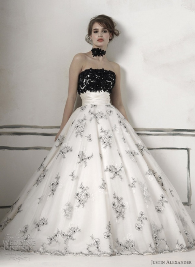 black-and-white-wedding-dress3