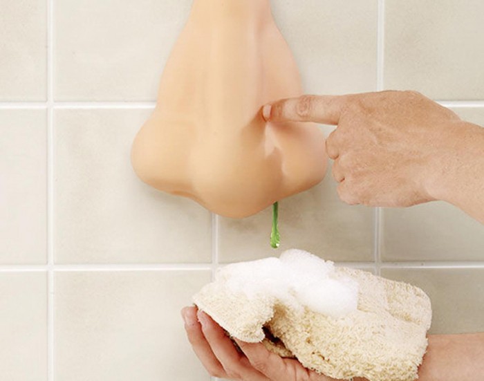 Nose shower gel dispenser