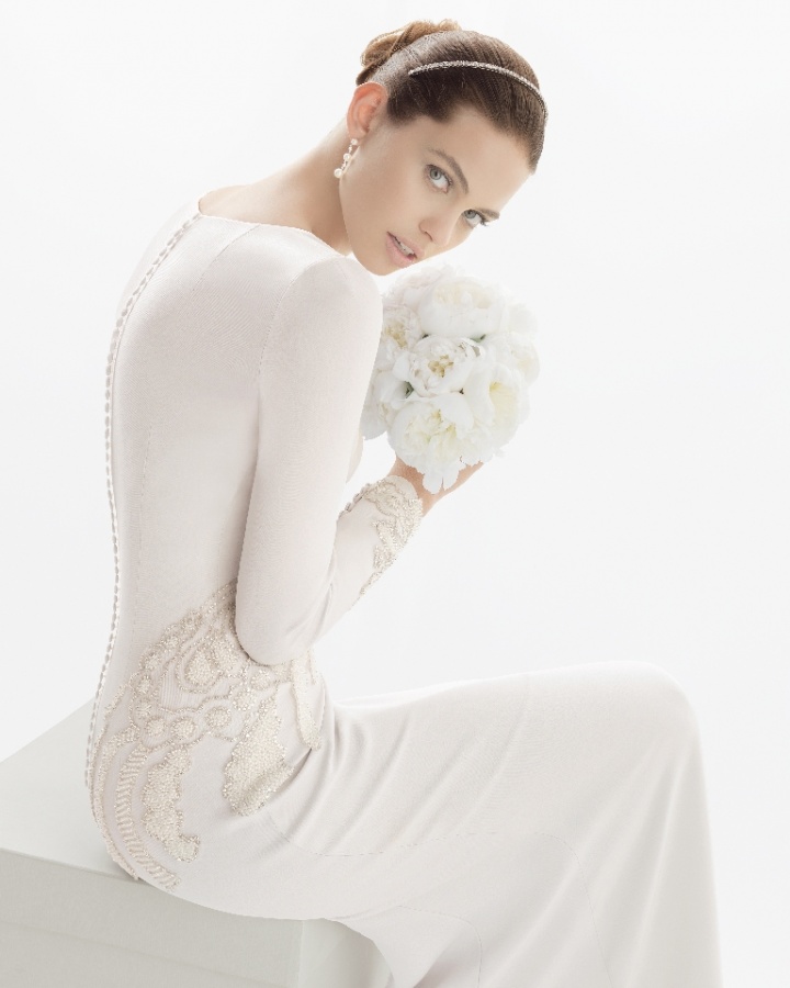 rosa-clara-2014-coral-long-sleeve-wedding-dress-beads-buttons-close-up