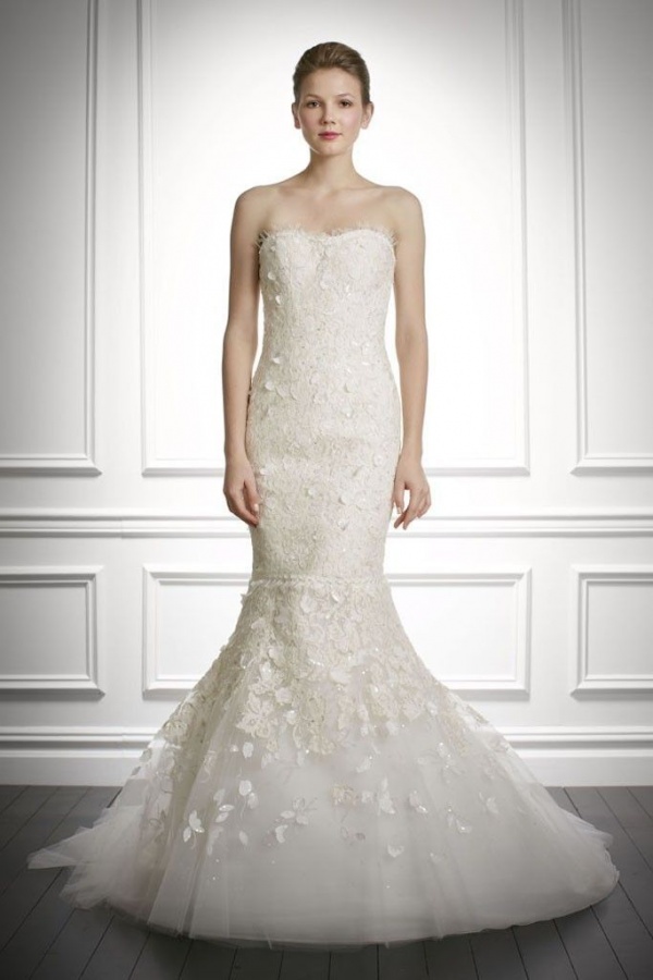 fall-2013-wedding-dress-carolina-herrera-bridal-gowns-2__full