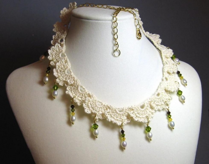 Crochet-Lace-Necklace-With-Beads