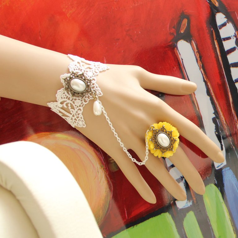 Vintage-lace-pearl-flower-bracelet-wristband-female-accessories-fashion-royal-fashion-jewelry