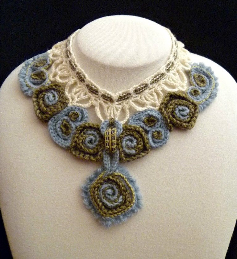 green-and-blue-color-crochet-necklace
