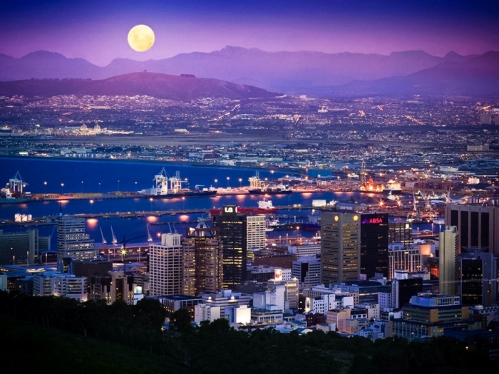 Cape Town, South Africa south-africa-cape-town-full-moon