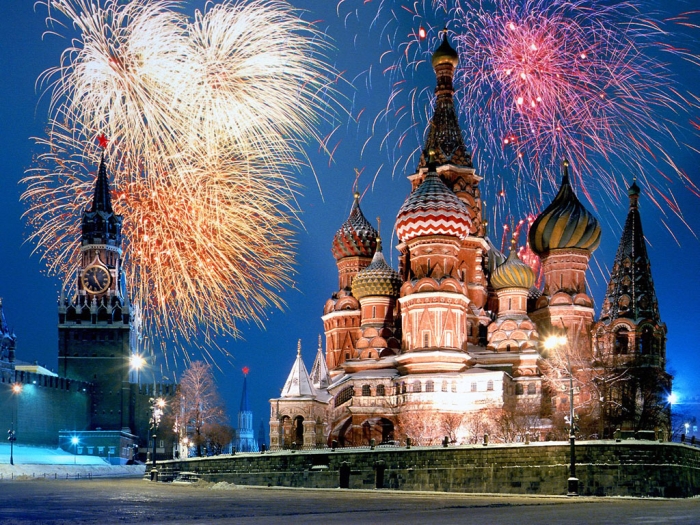 kremlin_and_red_square_fireworks_moscow_russia
