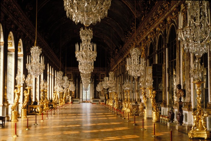 7  versailles- palace hall of mirrors