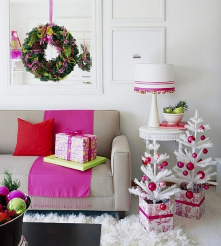 Christmas-tree-decorations-white-small-trees-living-room
