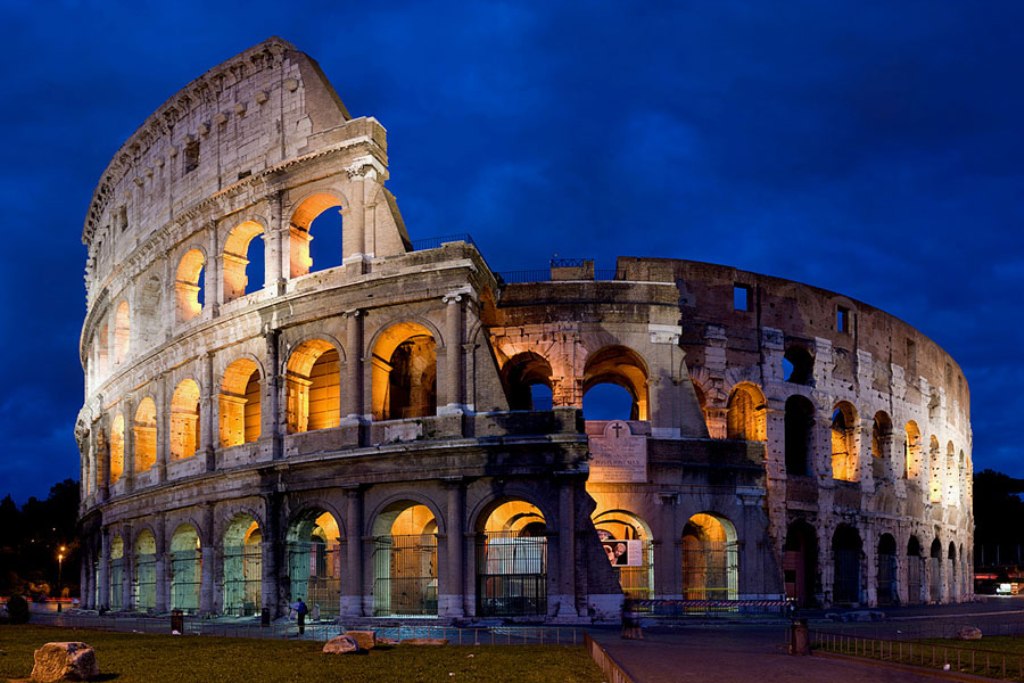 A-view-of-the-Colosseum-at-dusk