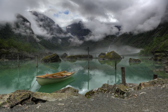 Lake_Bondhus_Norway