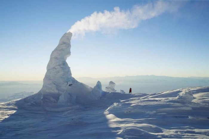 Snow Chimney, Arctic Areas