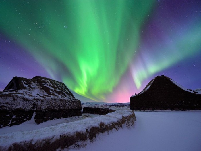 iceland-aurora-borealis_49226_990x742