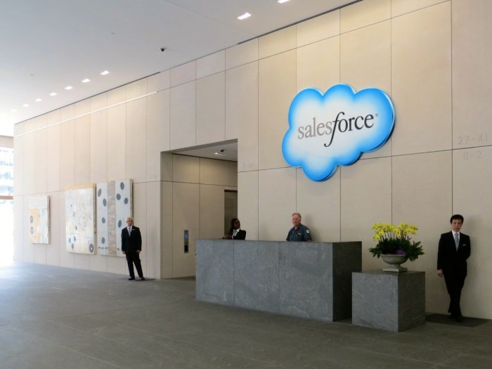 salesforce-occupies-a-handful-of-buildings-in-san-francisco-in-an-urban-campus-50-fremont-st-isnt-the-official-headquarters-but-it-is-one-big-hub-the-lobby-is-modern-but-thats-misleading-
