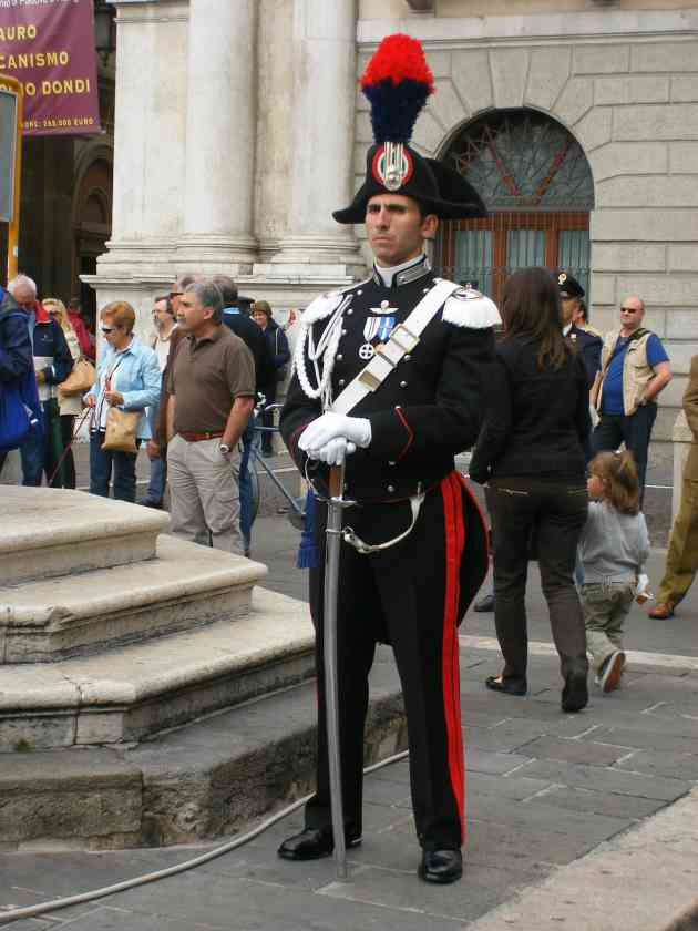 Carabinieri_dress_uniform