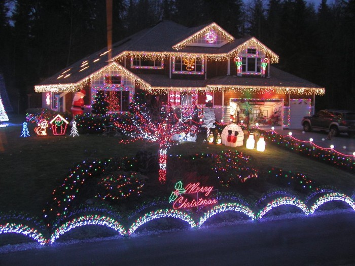 Outdoor-Christmas-Lights-152
