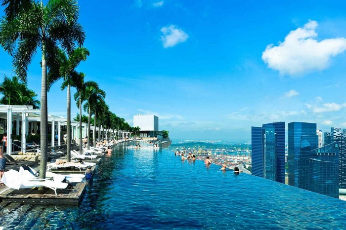infinity_pool_design_at_marina_bay_sands_five_singapore_buildings_you_d_love_to_see_in_melbourne___urban
