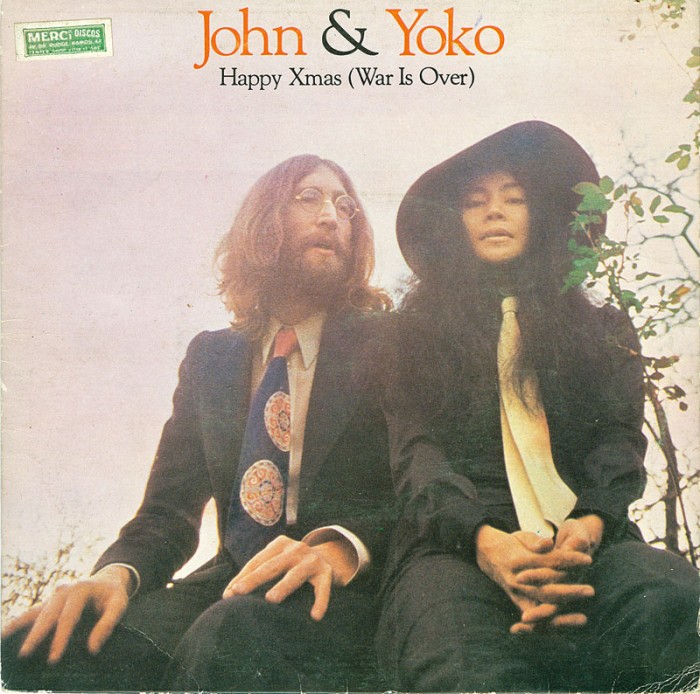 john-and-yoko-the-plastic-ono-band-with-the-harlem-community-choir-happy-xmas-war-is-over-apple-2