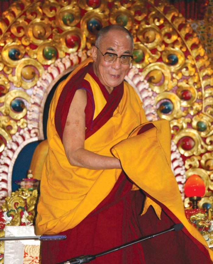 top 10 most influential & greatest leaders Dalai-Lama-008