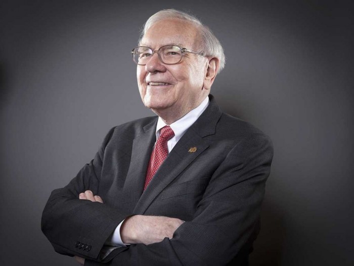 top 10 most influential & greatest leaders Warren Buffett-013