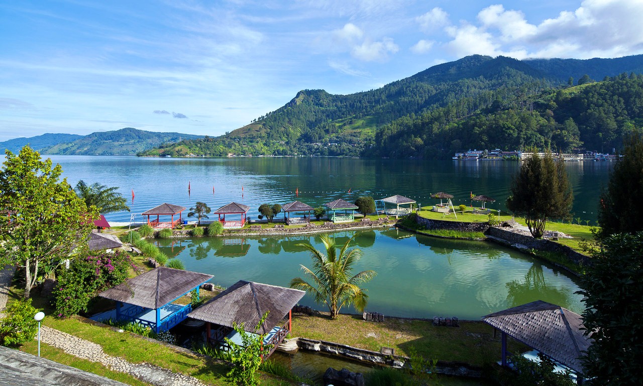 Fishing-Place-at-Lake-Toba-Medan-Indonesia