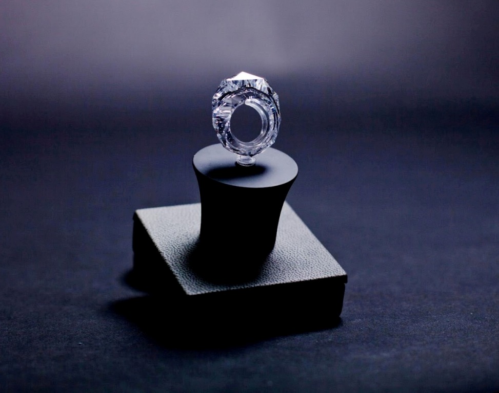 nextchanel-All-worlds-first-diamond-ring