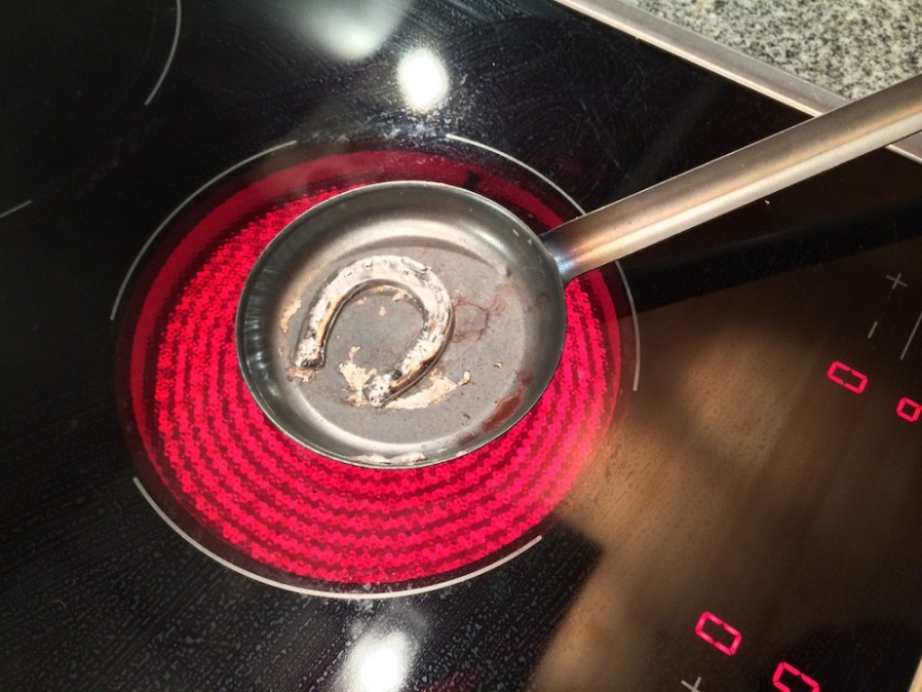 Melting tin for telling the future