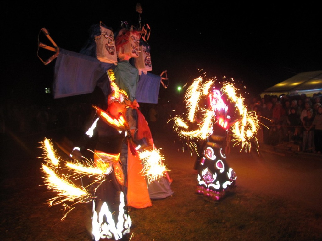 burning scarecrows (2)