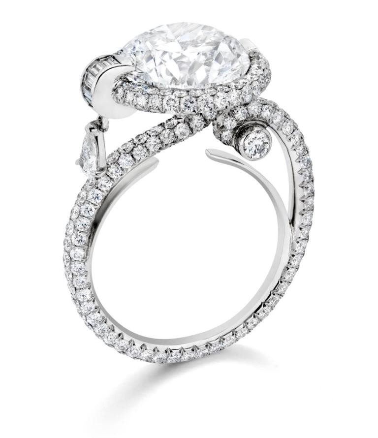 stunning engagement ring 