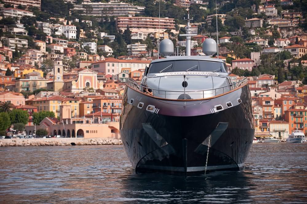 Baglietto yacht Roberto Cavalli (RC) at anchor in Rade de Villefranche