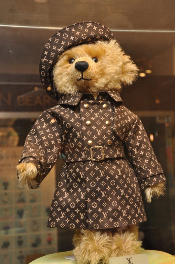 Steiff Louis Vuitton Teddy Bear sold at an auction for $2.1 million in  2000. The bear was fully outfitted in Louis Vuitton travel …