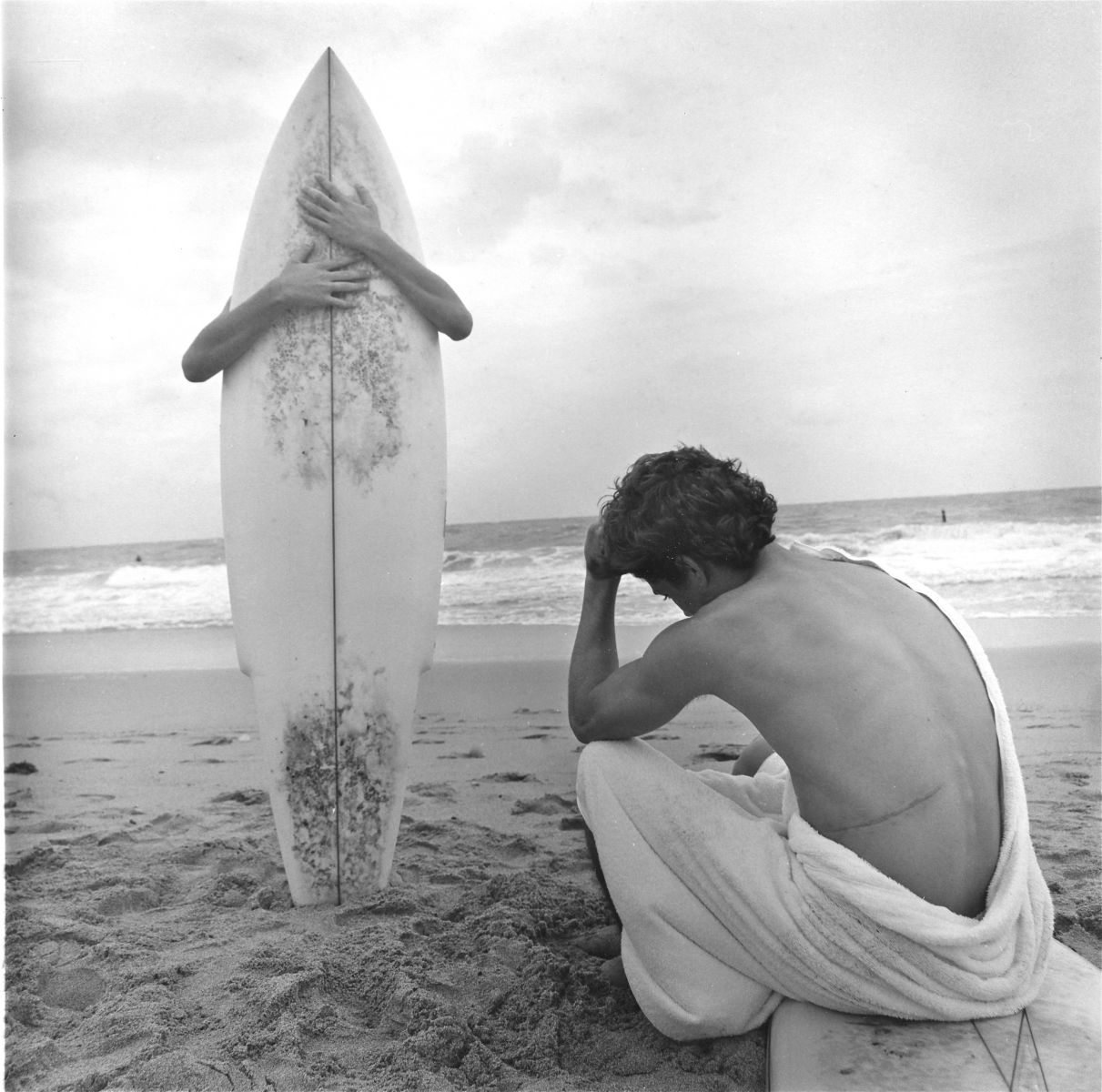 reality-unveiled-exploring-the-world-of-10-best-surrealist-photographers