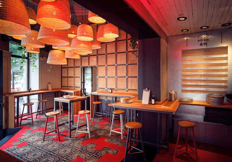 Asian restaurant décor