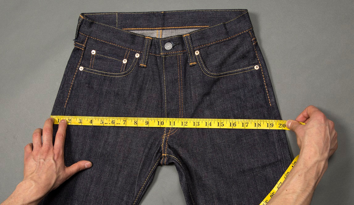 measuring the jeans