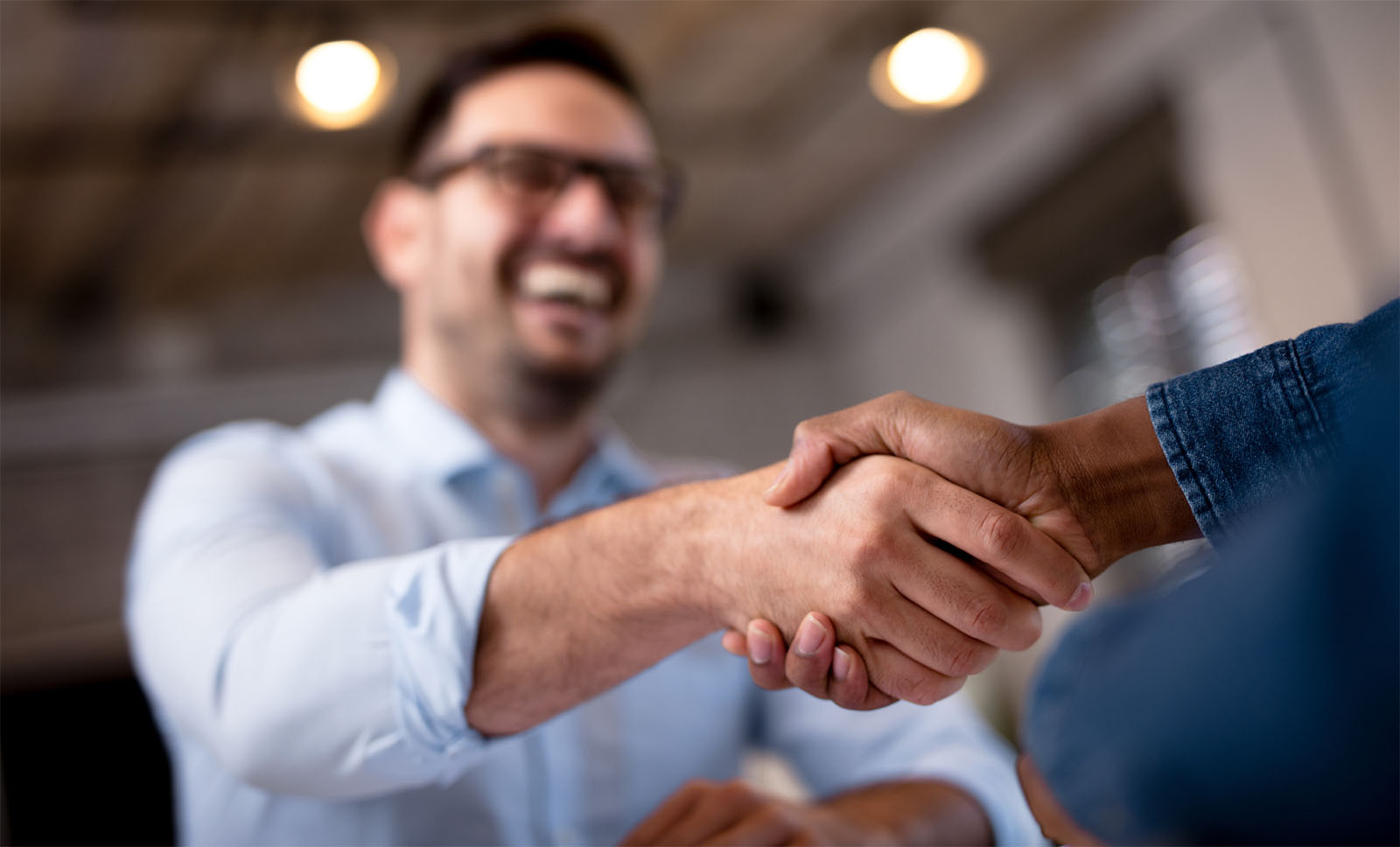 shake hands