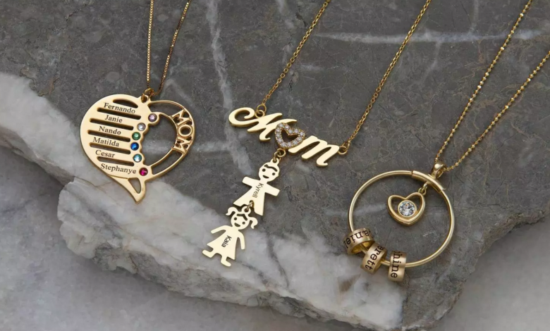 unforgettable new mom necklaces
